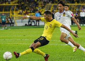 NOR Hakim Hassan pemain paling mencuri tumpuan Cheng Hoe dan jurulatih Malaysia, Kim Pan Gon dengan prestasinya yang cukup cemerlang sepanjang Piala AFF.