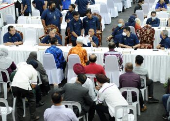 HARI Bertemu Pelanggan adalah antara pendekatan kerajaan negeri merapatkan hubungan antara penjawat awam dengan rakyat di Perak.