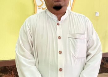 USTAZ MOHAMED KHAIRUDI 
MOHAMED ALWI