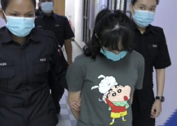 NG SHU TIAN mengaku tidak bersalah atas tuduhan menganiaya kanak-kanak berusia tiga tahun di Mahkamah Sesyen Johor Bahru, Johor Bahru.