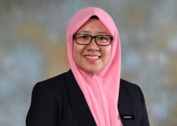 ISNARAISSAH MUNIRAH MAJILIS