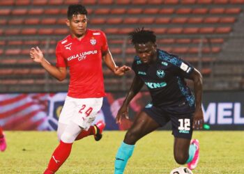 PENYERANG import Selangor, Ifedayo Olusegun gagal menjaringkan gol dalam aksi berdepan Kuala Lumpur City.- Ihsan FB Selangor FC