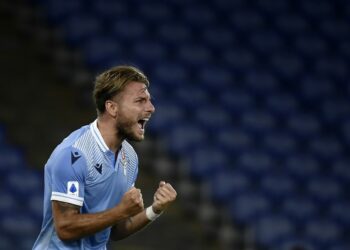 CIRO Immobile meraikan jaringannya ketika membantu Lazio menentang Brescia dalam aksi Serie A di Stadium Olympic, Rome hari ini. - AFP