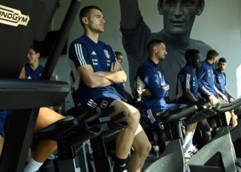 PEMAIN Itali melakukan persiapan akhir semalam menjelang pertemuan menentang England pada kelayakan Euro 2024 esok.