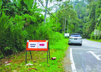PELANCONG dan pengunjung masih boleh pergi ke Kampung Janda Baik di Bentong, Pahang menggunakan laluan alternatif yang disediakan iaitu laluan jalan lama ke Bentong dan keluar melalui Bukit Tinggi.