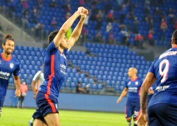 GONZALO Gabriel meraikan gol jaringannya ketika membantu JDT menumpaskan Petaling Jaya City dalam aksi Liga Super di Stadium Sultan Ibrahim, Iskandar Puteri hari ini. - UTUSAN/RAJA JAAFAR ALI