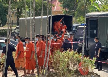 SERAMAI 48 warga Bangladesh dan seorang warga tempatan direman masing-masing selama empat dan tiga hari di Mahkamah Majistret Bukit Mertajam, Pulau Pinang bagi siasatan lanjut berhubung pelanggaran SOP semasa solat sunat Aidiladha.