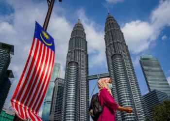 Wanita perlu diberi kemudahan dalam menjalankan tugas untuk memajukan kedudukan golongan itu di negara ini.