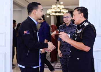 ONN Hafiz menerima kunjungan Ruslin selepas beliau mengadakan lawatan ke CIQ BSI, Johor Bahru pagi tadi