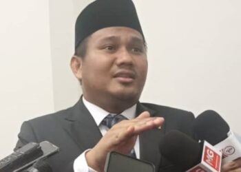 MOHAMAD Fazli Salleh ditemui pemberita di Dewan Undangan Negeri (DUN) Johor di Kota Iskandar.