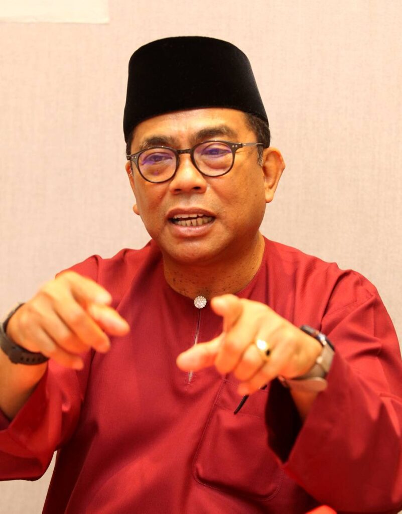 UMNO tidak khianati Muhyiddin, Bersatu – Khaled Nordin