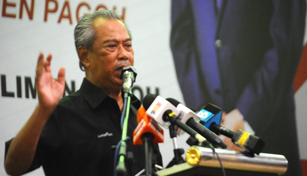 Bantuan one-off RM500 bagi 14,000 pemandu pelancong, 118,000 pemandu Bantuan one-off RM500 bagi 14,000 pemandu pelancong, 118,000 pemandu