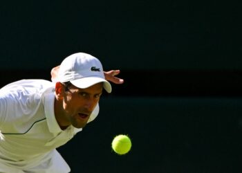 NOVAK Djokovic melepasi pusingan pertama Wimbledon.