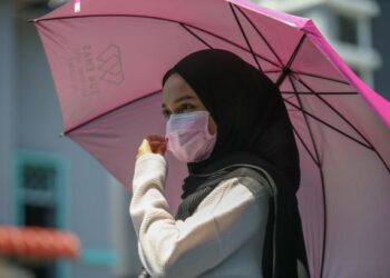 Beberapa daerah di Kelantan dan Terengganu dilanda cuaca panas. - GAMBAR HIASAN
