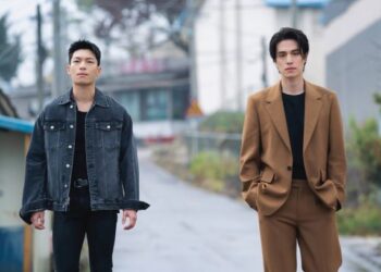 KESERASIAN watak antara pelakon Wi Ha-joon dengan Lee Dong-wook (kanan).