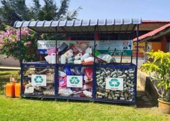 KITAR semula menjadi budaya guru dan pelajar di SMK Lepar Hilir di Kuantan, Pahang.