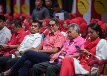 Khairy Jamaluddin katika hadir pada Perhimpunan Agung UMNO 2022 di Pusat Dagangan Dunia (WTC) Kuala Lumpur. - UTUSANAFIQ RAZALI