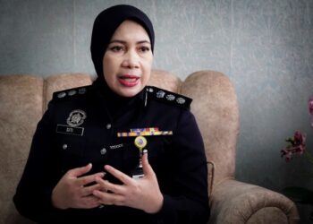 ASISTEN KOMISIONER  SITI KAMSIAH HASSAN
