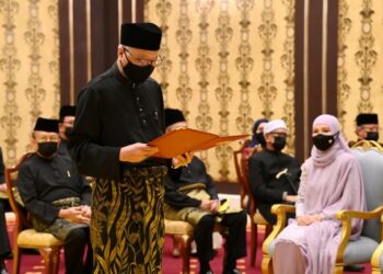 SELEPAS Ismail Sabri Yaakob mengambil-alih tampuk pemerintahan negara pada 21 Ogos 2021, Indeks Demokrasi 2021 menempatkan Malaysia di tempat ke-39 daripada 167 negara dan wilayah di seluruh dunia. – IHSAN ISTANA NEGARA