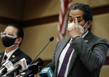 KHAIRY Jamaluddin ketika sidang akhbar di KKM, Putrajaya. - UTUSAN/FAIZ ALIF ZUBIR