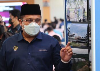 MOHD. Akmal Kamarudin pada Simposium Kuari dan Kilang Kelapa Sawit Lestari sempena Sambutan Hari Alam Sekitar Negeri Perak 2021 di Ipoh, Perak, hari ini.