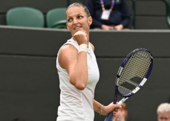 PEMAIN Republik Czech, Karolina Pliskova gembira apabila mara ke separuh akhir tenis Wimbledon.-AFP