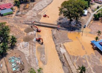 Tragedi kepala air di Baling  menyebabkan banyak rumah penduduk terjejas.