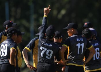 MALAYSIA di landasan memburu kejuaraan berganda dalam saingan kriket apabila skuad mara ke final  Twenty20  dan  50-over. - IHSAN MCA