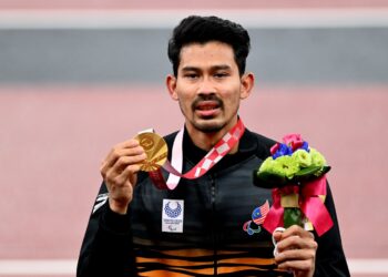 ABDUL Latif Romly memenangi dua pingat emas dalam Sukan Paralimpik.