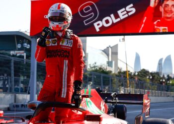 CHARLES Charles Leclerc meraikan kejayaan menyambar petak pertama Grand Prix Azerbaijan.