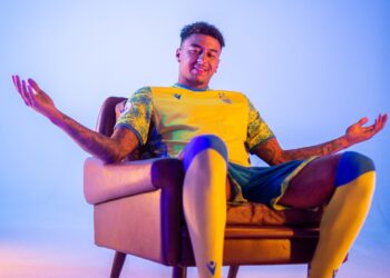 JESSE Lingard diperkenalkan sebagai pemain Nottingham Forest.