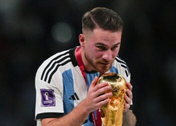 Alexis Mac Allister ketika membantu Argentina muncul juara Piala Dunia.