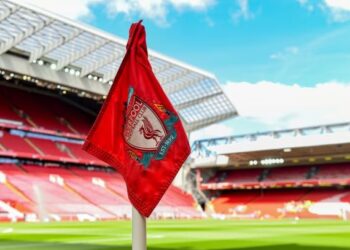 LIVERPOOL bakal berpindah milik daripada jutawan AS kepada hartawan Arab.