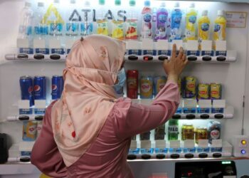 MPP di universiti dibenarkan menjana pendapatan sendiri menerusi program keusahawanan membabitka perniagaan mesin layan diri.