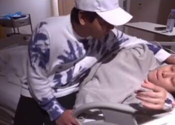 TANGKAP layar Ryzal Ibrahim menemani Maryam 'Duriankimchi' sebelum melahirkan anak sulung mereka di sebuah hospital swasta di ibu kota.