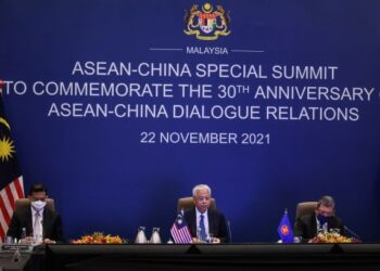 ISMAIL Sabri Yaakob ketika menghadiri Sidang Kemuncak Khas ASEAN-China sempena memperingati ulang tahun ke-30 Hubungan Dialog ASEAN-China menerusi sidang video.