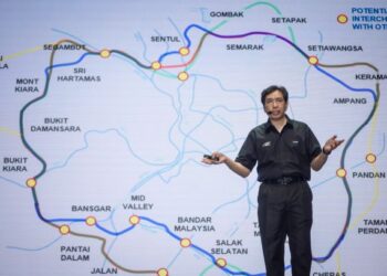 MOHD. Zarif Hashim dalam sesi taklimat projek MRT3 pada April tahun lalu. - GAMBAR HIASAN/FARIZ RUSADIO