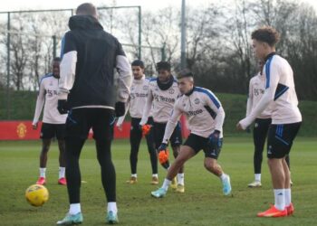 Lisandro Martinez sedia mengetuai Manchester United memenangi piala pertama mereka sejak Mei 2017 apabila menentang Newcastle United dalam perlawananakhir Piala Liga di Wembley.