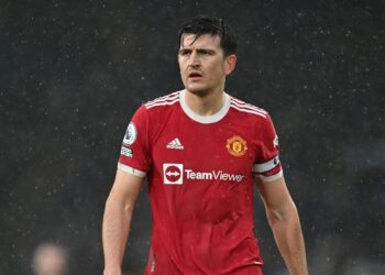 HARRY Maguire menjaringkan gol sendiri ketika Manchester United diikat 2-2 oleh Sevilla.