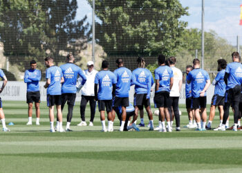 PEMAIN Real Madrid menjalani latihan di Ciudad Real Madrid di Madrid semalam dalam persiapan untuk menghadapi Liverpool. – AFP