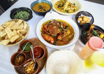 Antara hidangan menarik di Restoran Aliyaa di Bukit Damansara, Kuala Lumpur.  MINGGUAN/AFIQ RAZALI