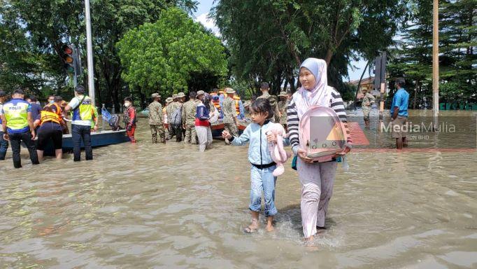 Alam bantuan banjir shah Bayaran bantuan