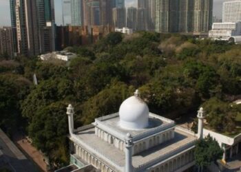 Masjid Kowloon terkenal dalam kalangan pelancong Hong Kong.