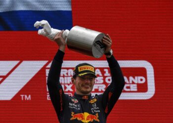 MAX Verstappen meraikan kejayaan muncul juara GP Perancis di Litar Paul-Ricard, Le Castellet hari ini. - AFP