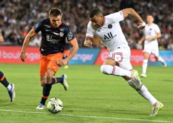 PSG membuat percubaan terakhir mereka untuk mengikat Kylian Mbappe dengan kontrak baharu yang memecah rekod yang akan menjadikan pemain itu menerima bayaran tertinggi dalam sejarah bola sepak. - AFP