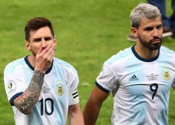 SERGIO Aguero (kanan)  bersama Lionel Messi.