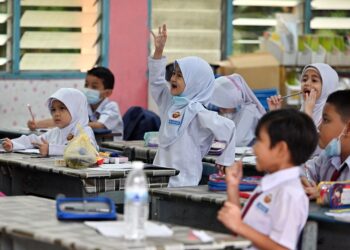 Guru harus memahami kepelbagaian kemampuan dan potensi murid sebagai satu cabaran yang mesti diuruskan dengan berkesan dan tidak boleh dipinggirkan. – GAMBAR HIASAN/PUQTRA HAIRRY