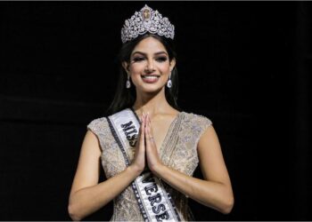 Harnaaz Sandhu dari India dinobatkan Miss Universe 2021. - GAMBAR HIASAN