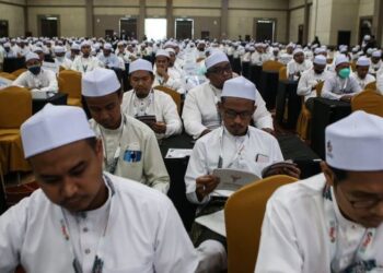 PERWAKILAN Pemuda Pas yang hadir pada Muktamar Pemuda Pas di Alor Setar, Kedah, hari ini.
