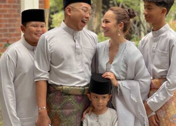 NORA DANISH menyambut lebaran secara sederhana.